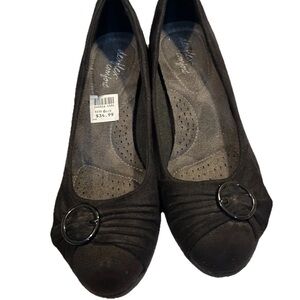 Easy Street Black Flats with Ring Accent